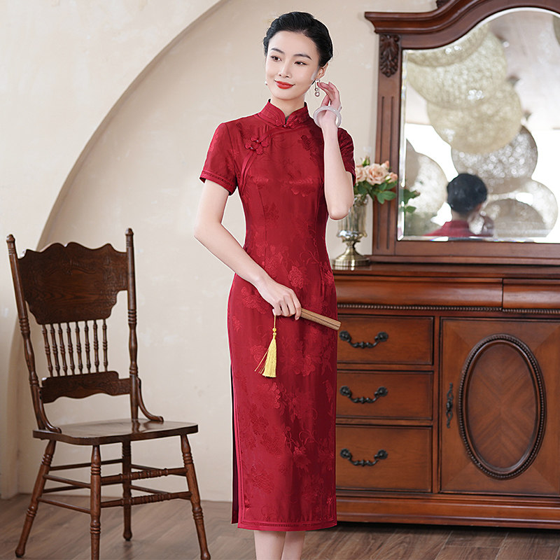 复古提花真丝桑蚕丝旗袍酒红色婚礼宴会妈妈喜婆婆2026春夏季新款