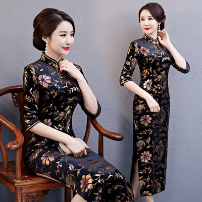 黑色长袖丝绒春秋复古风妈妈装