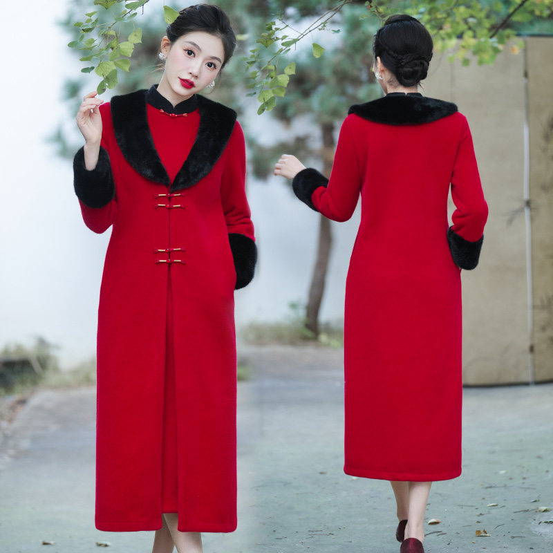 水貂绒毛领2025秋冬款搭配旗袍大衣女外套红色高端妈妈外搭高级感