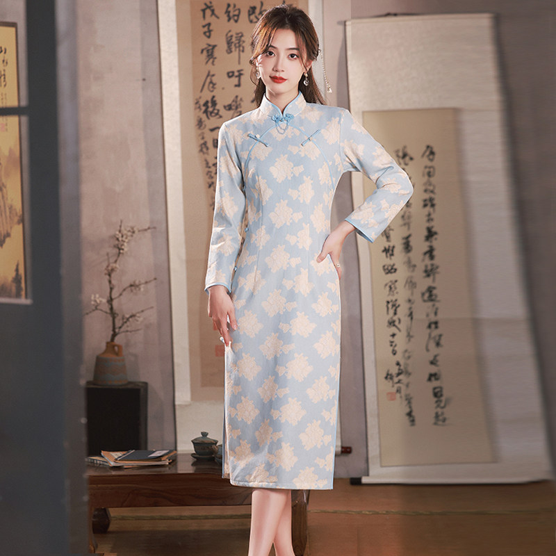 年轻蕾丝加绒旗袍女秋款改良版