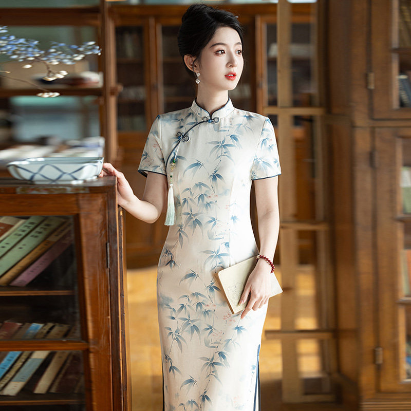 新中式旗袍改良日常通勤年轻款2025新款夏季长款现代改良时尚国风