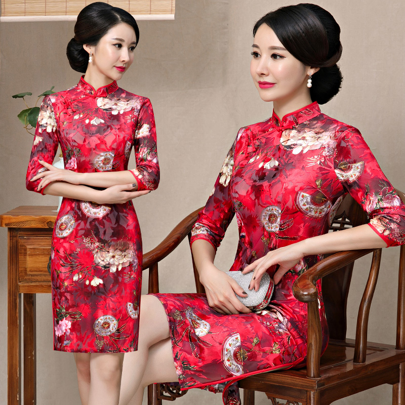 短款旗袍连衣裙女春秋季2025新款复古红色中长款长袖金丝绒旗袍裙