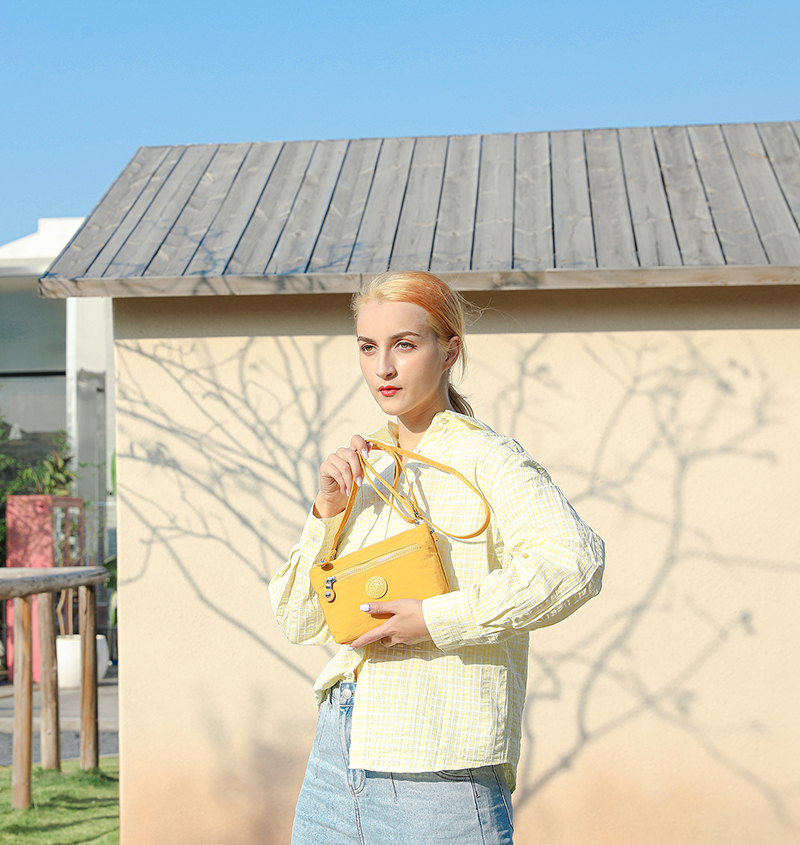 斜挎小方女简约百搭轻便尼龙布