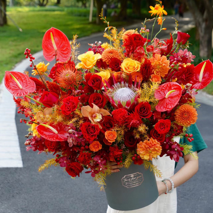 北京上海高端抱抱桶鲜花同城速递生日鲜花送女友送朋友送闺蜜乔迁