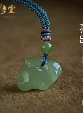 可爱又精致的福兔和田玉项链