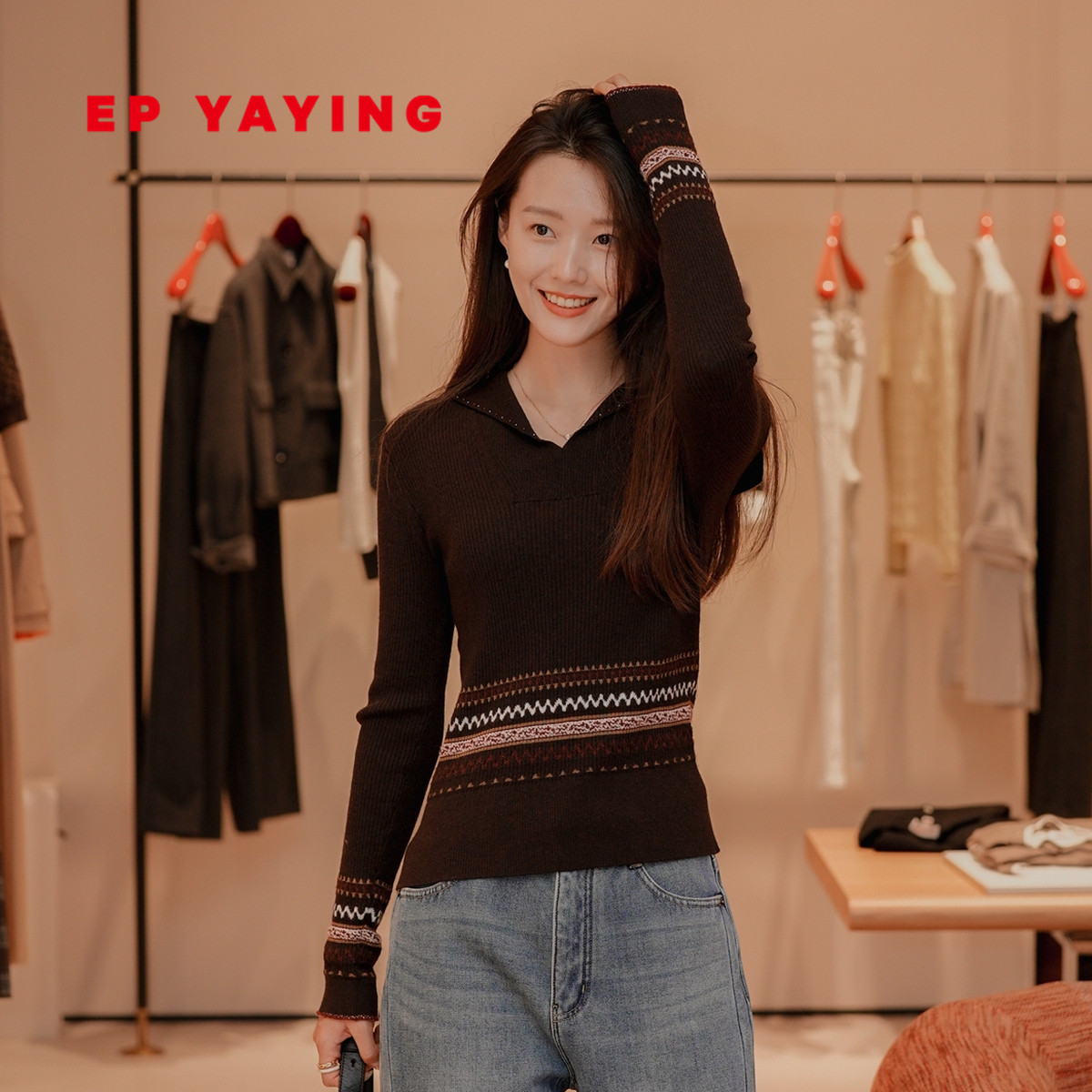 雅莹牦牛绒提花针织衫修身毛衣