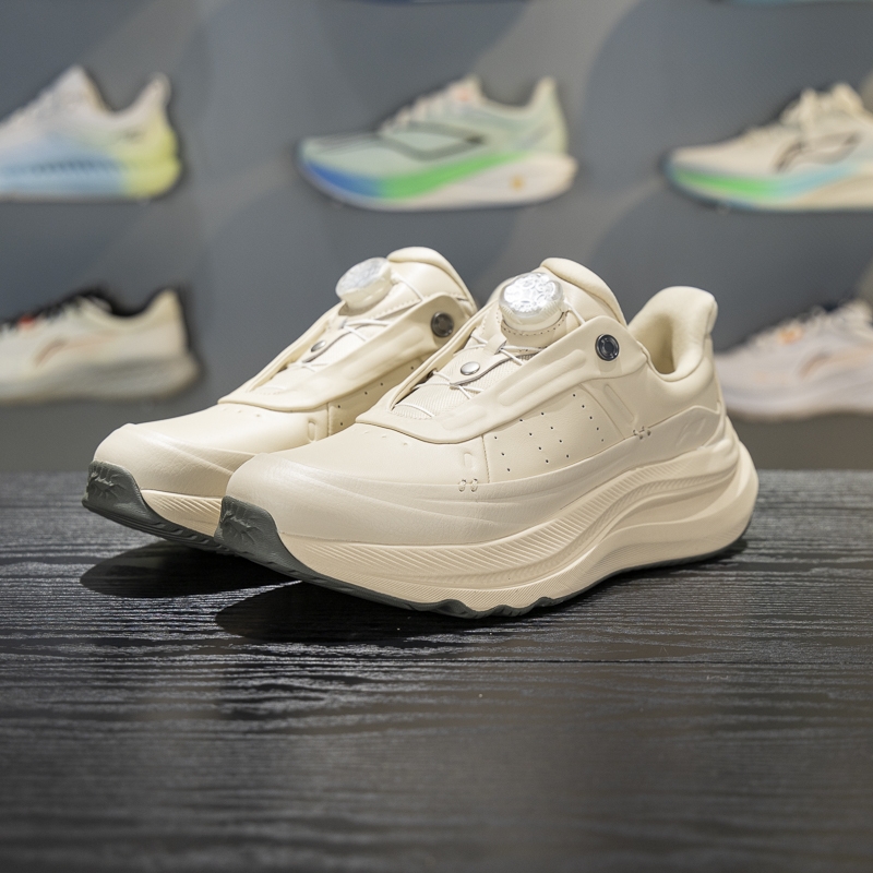 李宁缓震男女通用旋转扣休闲鞋