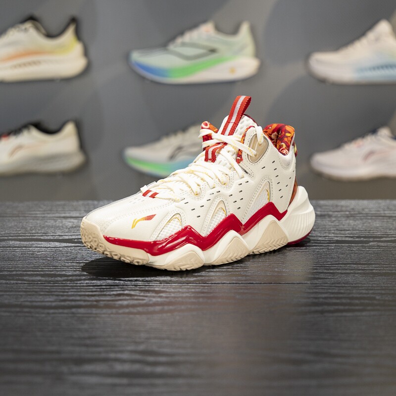 李宁四季通用耐磨童篮球鞋