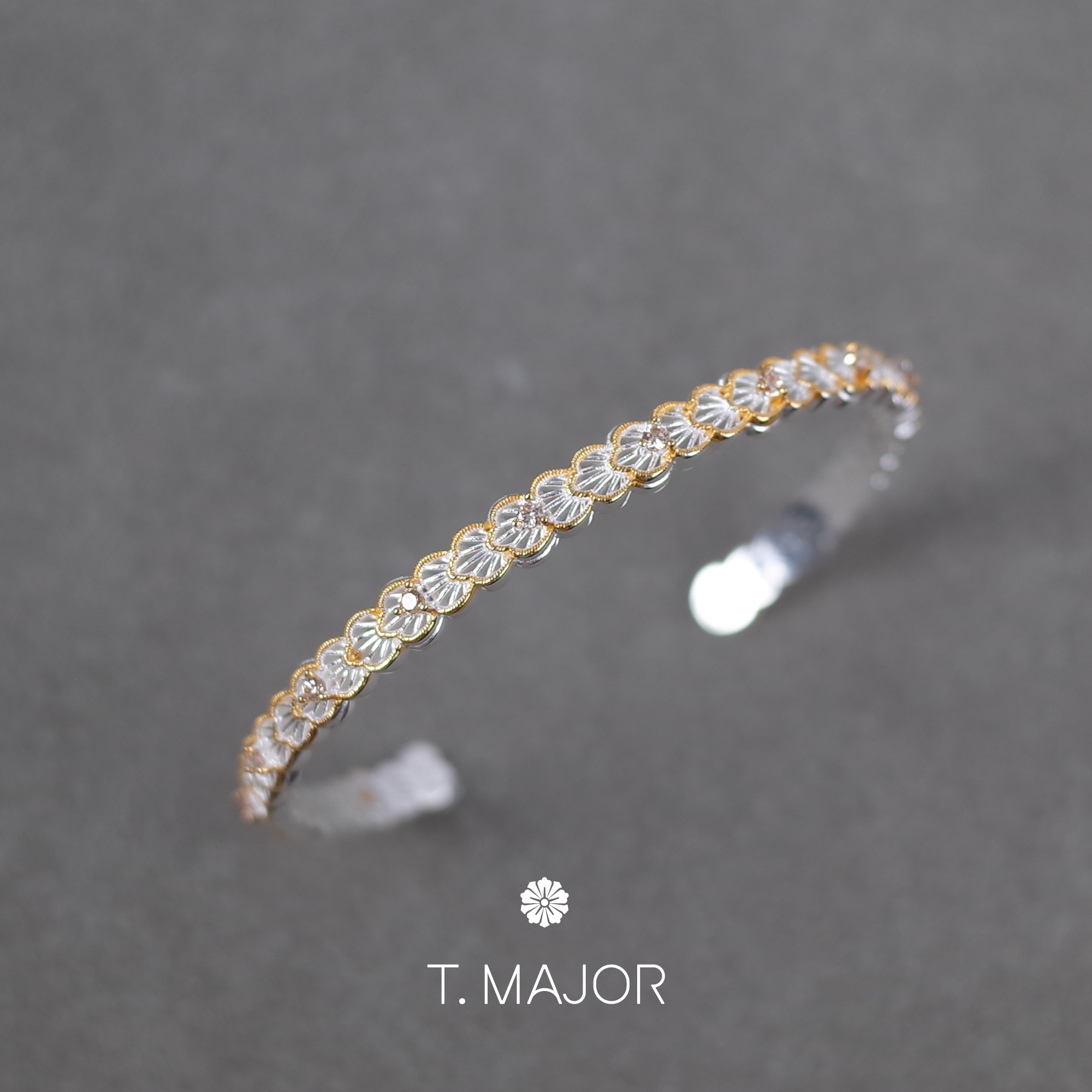 T.MAJOR 鎏金系列 花曜镂空拉丝雕纹双色手镯,饰品/流行首饰/时尚饰品新,银饰手镯,淘宝优惠券,粉丝福利购,淘宝优惠卷
