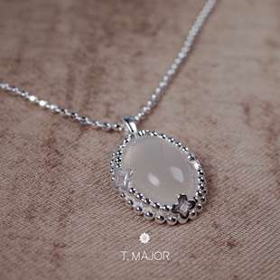 T.MAJOR 曼棠流光系列 乌瑟花语白玛瑙闪耀圆珠项链