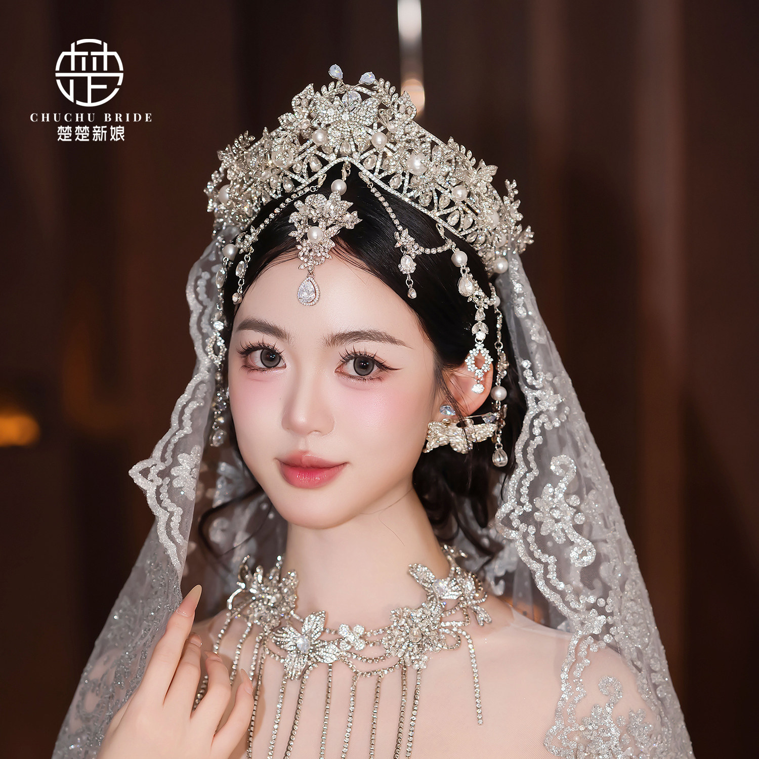 新娘主婚纱头饰公主额链满钻皇