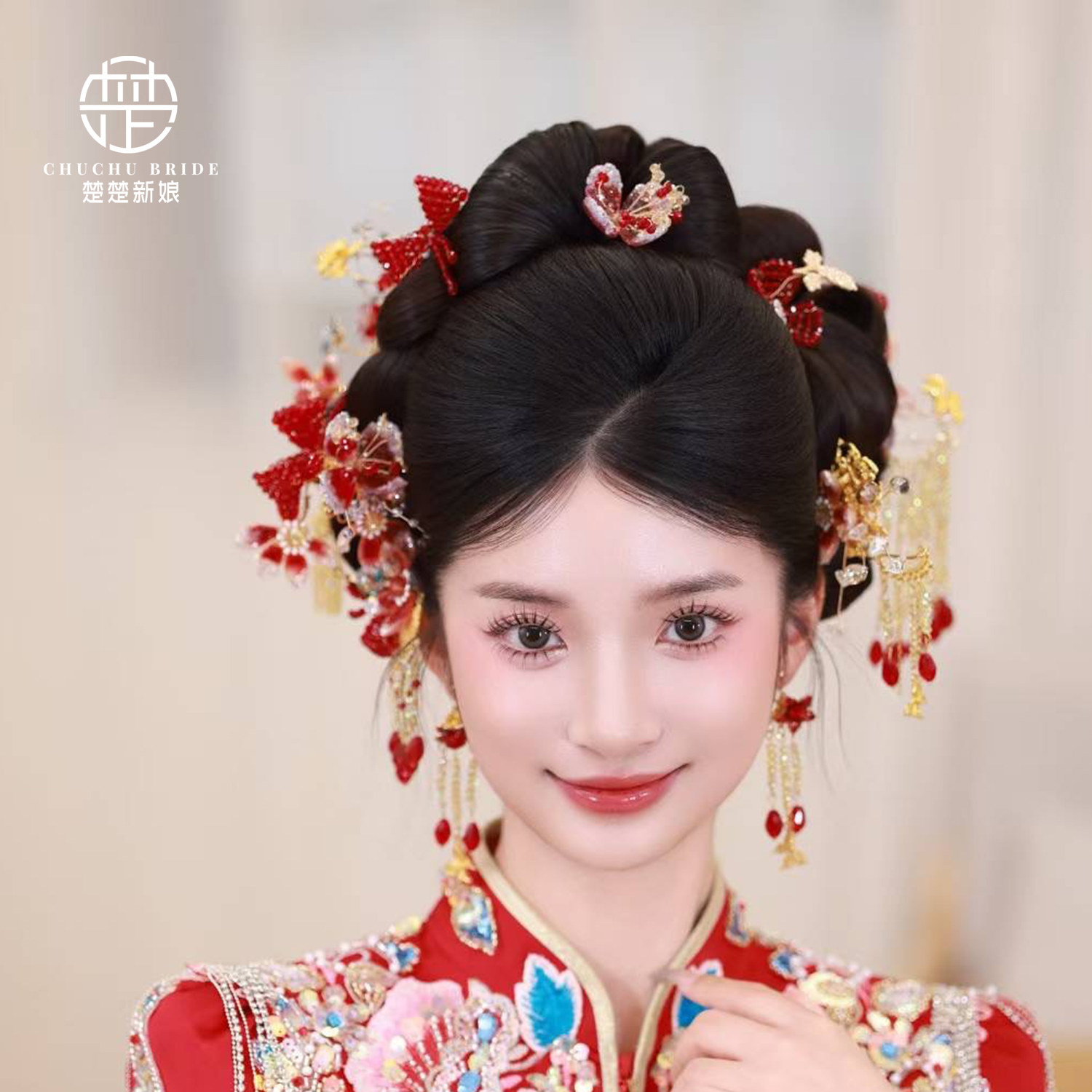 新中式新娘头饰结婚龙凤褂秀禾头饰红色古典流苏发钗步摇精致发饰