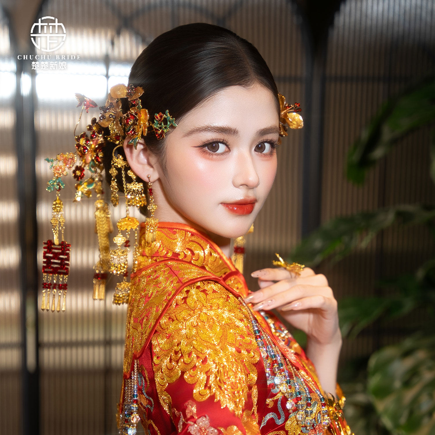 新中式新娘凤凰花龙凤褂发饰