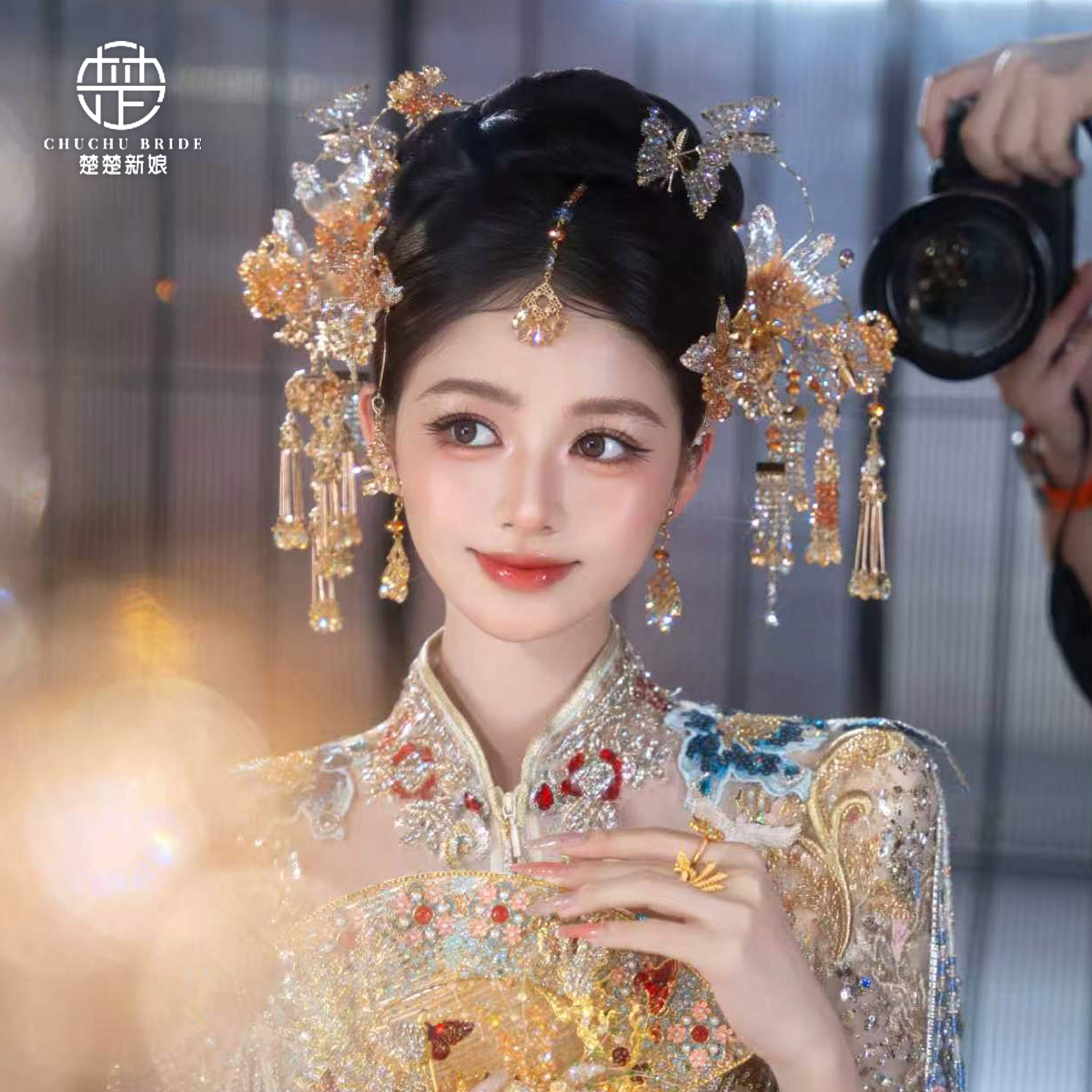 婚礼新娘秀禾服龙凤褂花朵发饰