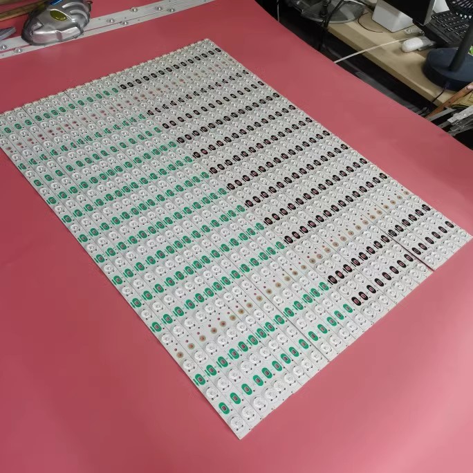 灯条LCD-70LX561A4869