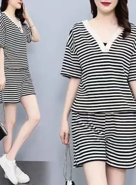 个性夏季新款韩版宽松条纹蝴蝶结学生短袖t恤裤子两件套大码女装T