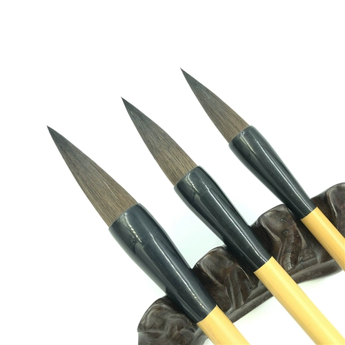 Древний слон Чжай Медведь сражается с большой и средней маленькой кистью для бесплатной доставки в сценарии обычного сценария