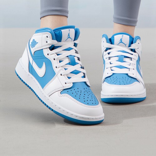 AirJordan1MidSE篮球鞋