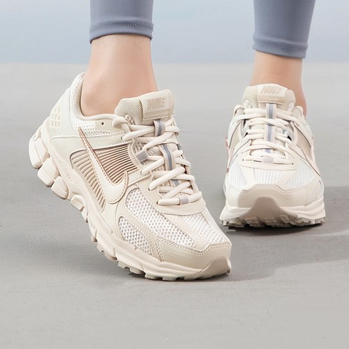 耐克专柜正品女运动跑步鞋