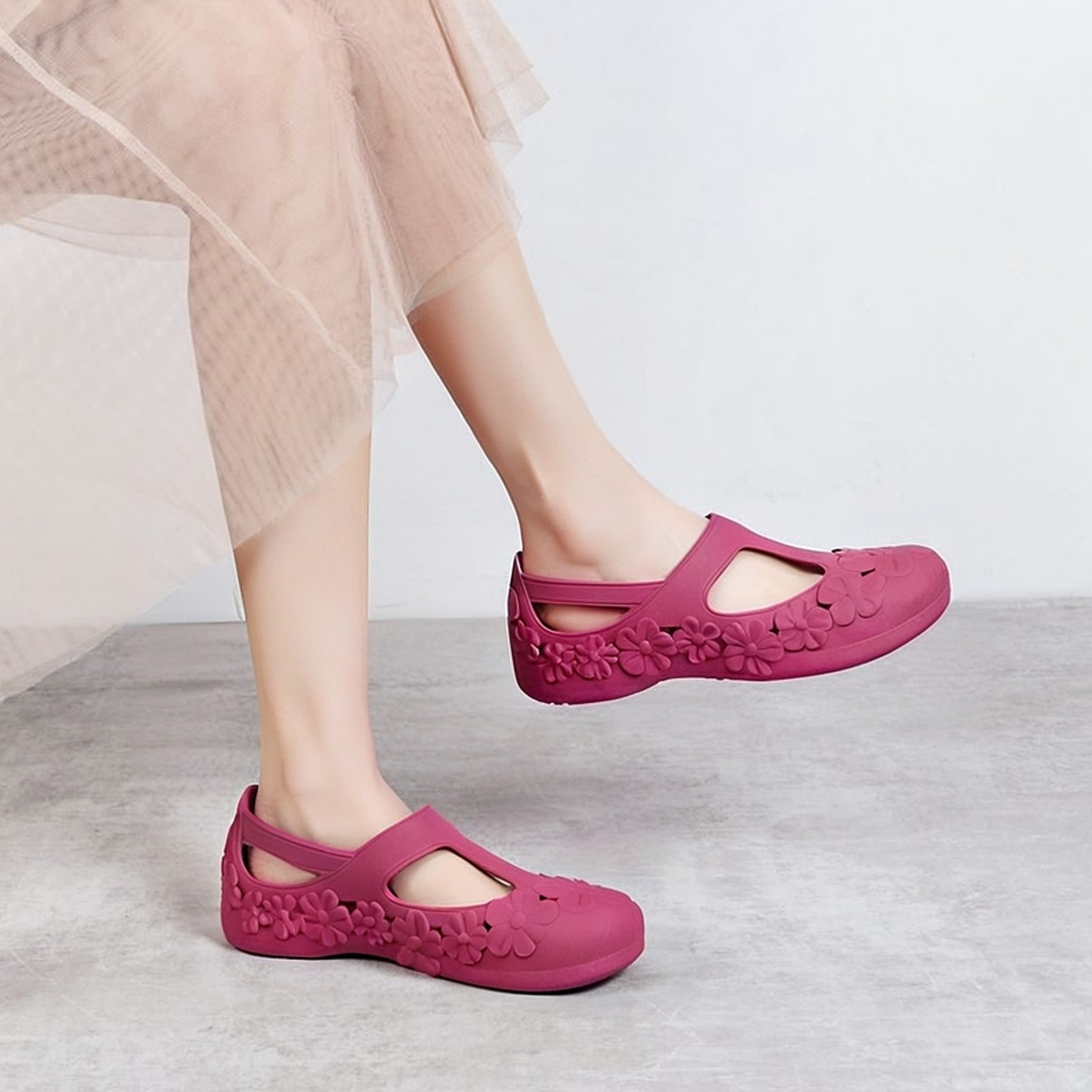 2026新款夏季越南进口乳胶凉鞋女士洞洞鞋防滑厚底透气百搭不磨脚,女鞋,休闲凉鞋,淘宝优惠券,粉丝福利购,淘宝优惠卷