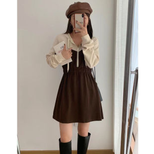 秋冬新款 拼接假两件连衣裙连帽设计感温柔风收腰显瘦短裙子女