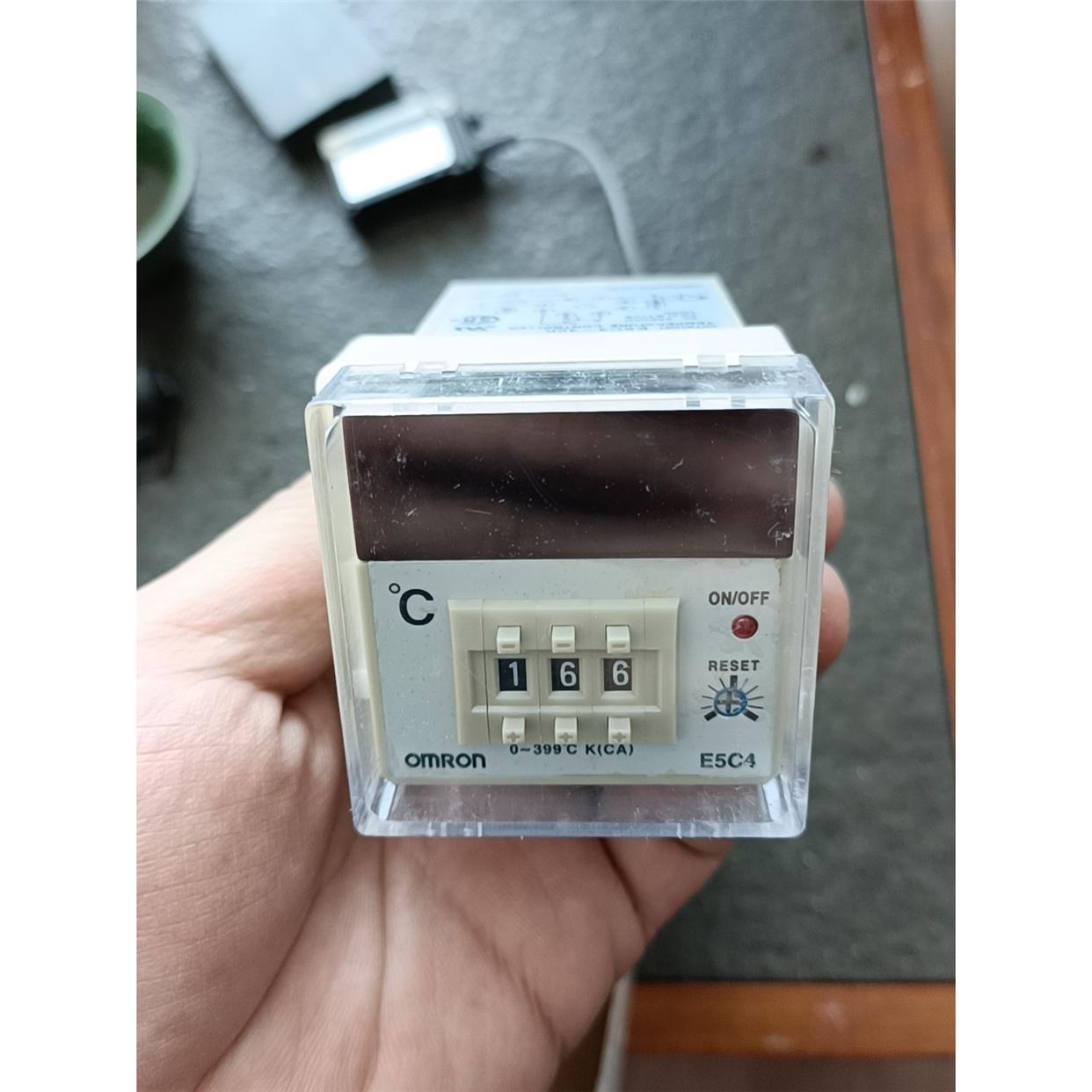 非实价议价议价议价$omRon欧姆龙温控仪 E5C4-40K 全新包装 实拍