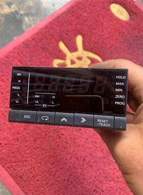 非实价议价议价280元包邮，日本欧姆龙数字面板表 K3NV-LC2A 12议