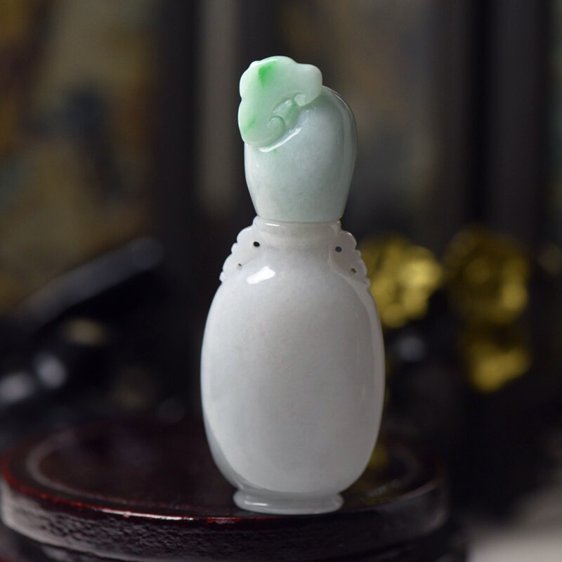 缅甸天然翡翠A货玉石鼻烟壶把件摆件香水壶玉器小摆带证书
