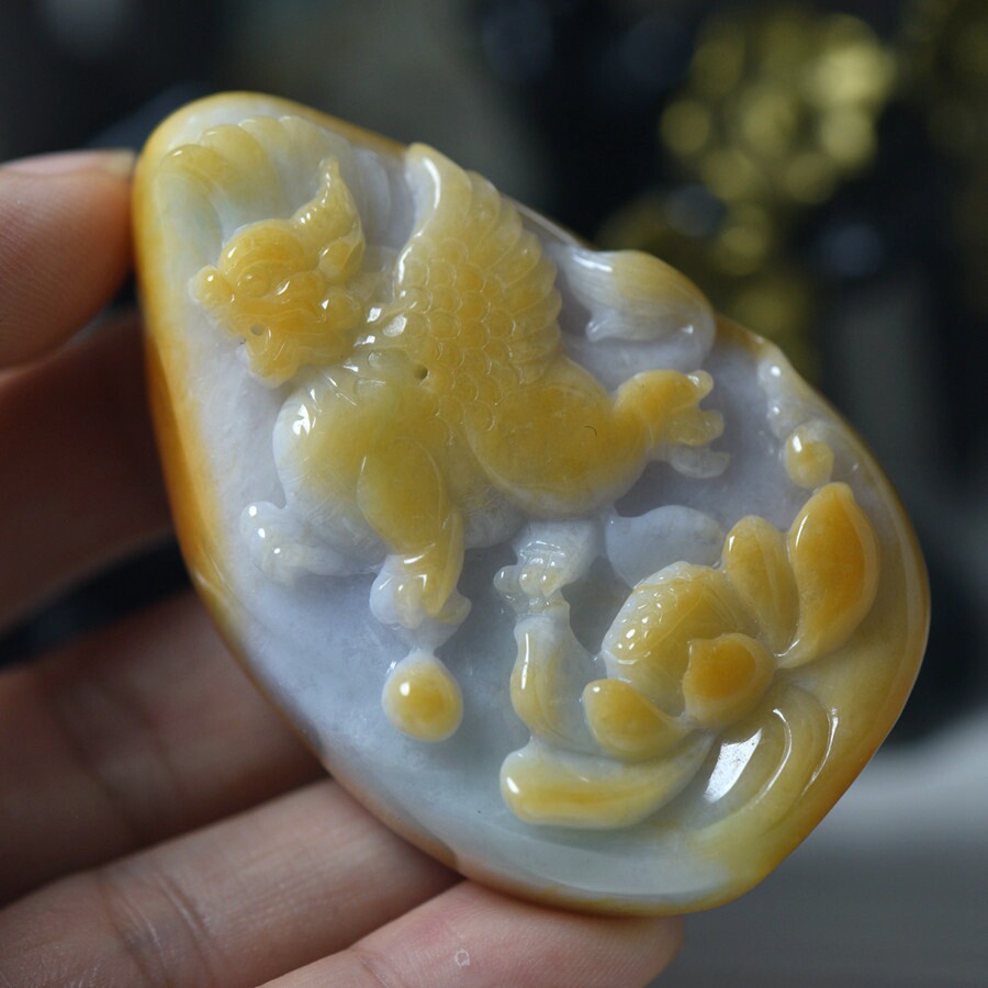 翡翠玉石黄翡飞天貔貅玉牌吊坠 缅甸玉A货皮休挂件 工厂直销