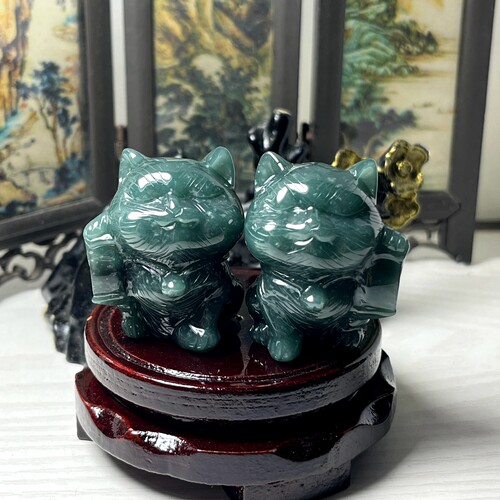 翡翠A货招财猫一对摆件带证书