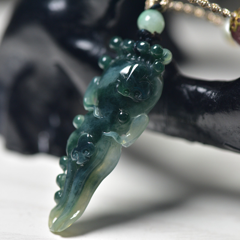 翡翠蓝水小款玉人参吊坠 缅甸A货人生如意雕件颈饰挂件 保真送证