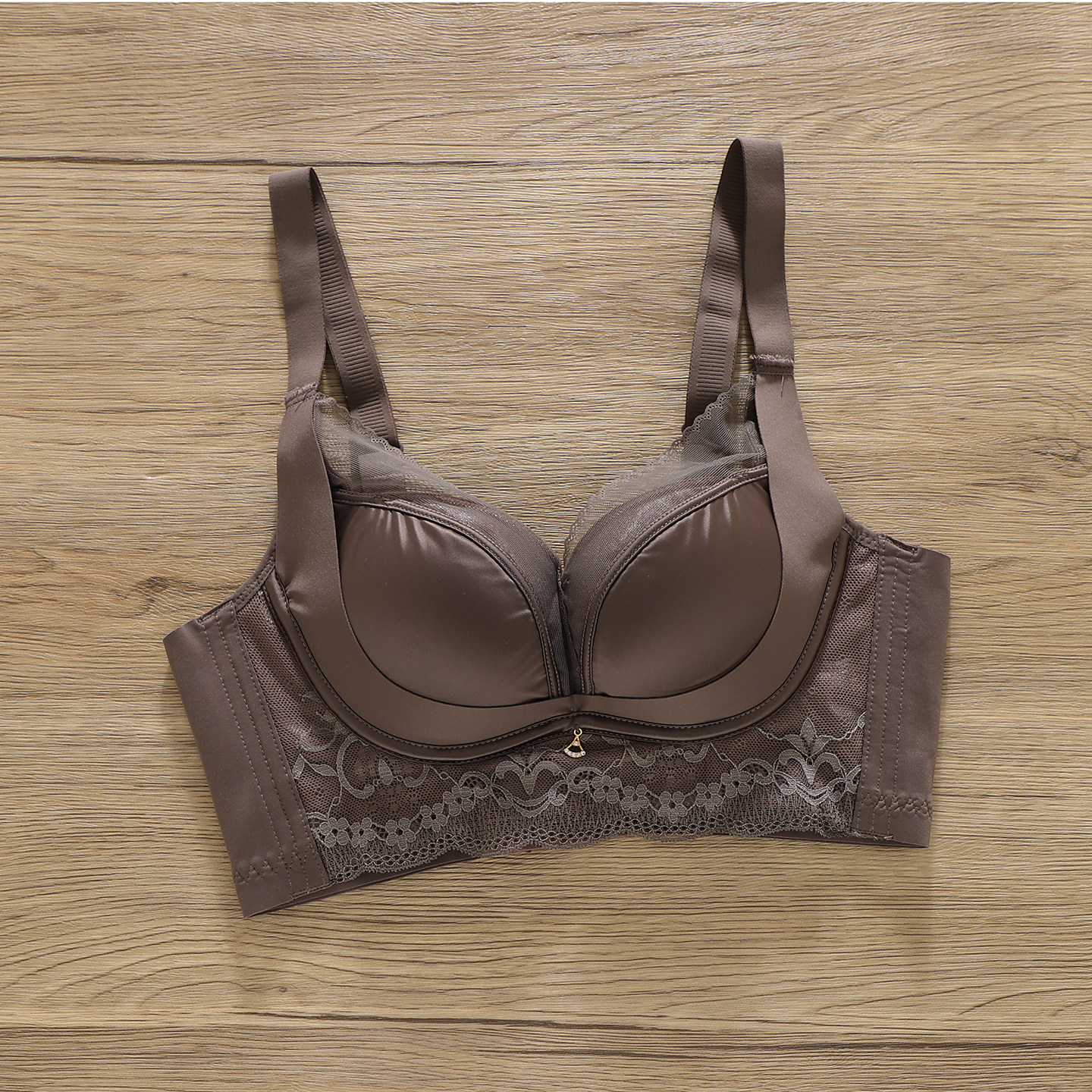 内衣女小胸聚拢收副乳防下垂