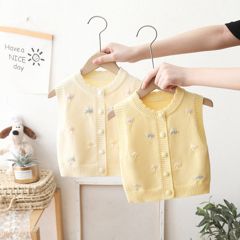 女童春秋薄款开衫马甲2026新款女宝宝甜美小花背心婴儿外穿坎肩潮