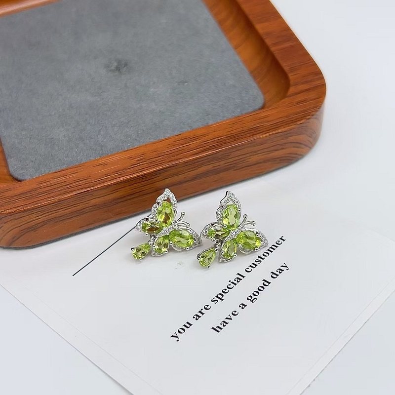 森系精灵超仙优雅天然橄榄石蝴蝶耳钉s925纯银小众设计高级感耳饰,饰品/流行首饰/时尚饰品新,耳钉,淘宝优惠券,粉丝福利购,淘宝优惠卷
