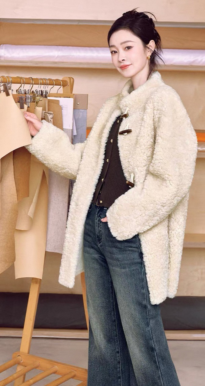 A190牛角扣时尚中长款百分百羊毛外套女海宁皮草韩版宽松加厚时尚