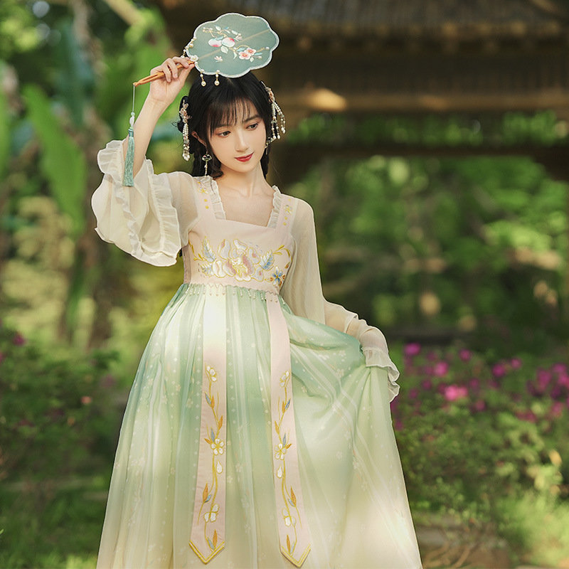 古装汉元素新款改良汉服齐胸襦裙女夏季日常仙气飘逸古风连衣裙子
