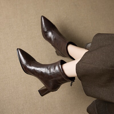 顾明强新款女鞋尖头粗跟女鞋短靴单靴子MLT6995