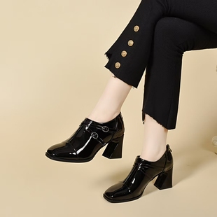 配裙子GMQ7070 深口单鞋 新款 秋冬女粗跟方头皮带女鞋