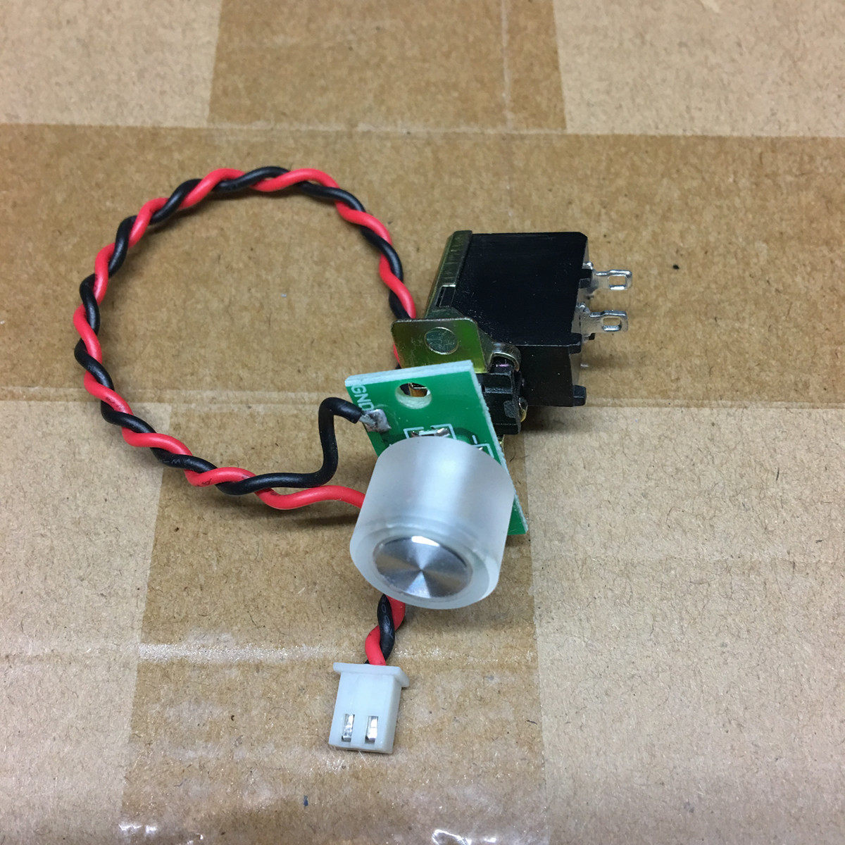 功放机电源开关配件    带led灯板 直流9-24v 透光led电源小开关