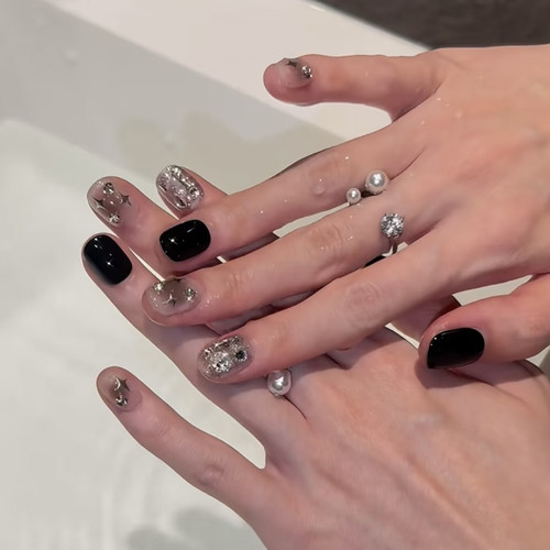 小红书同款黑色星芒爆闪穿戴甲