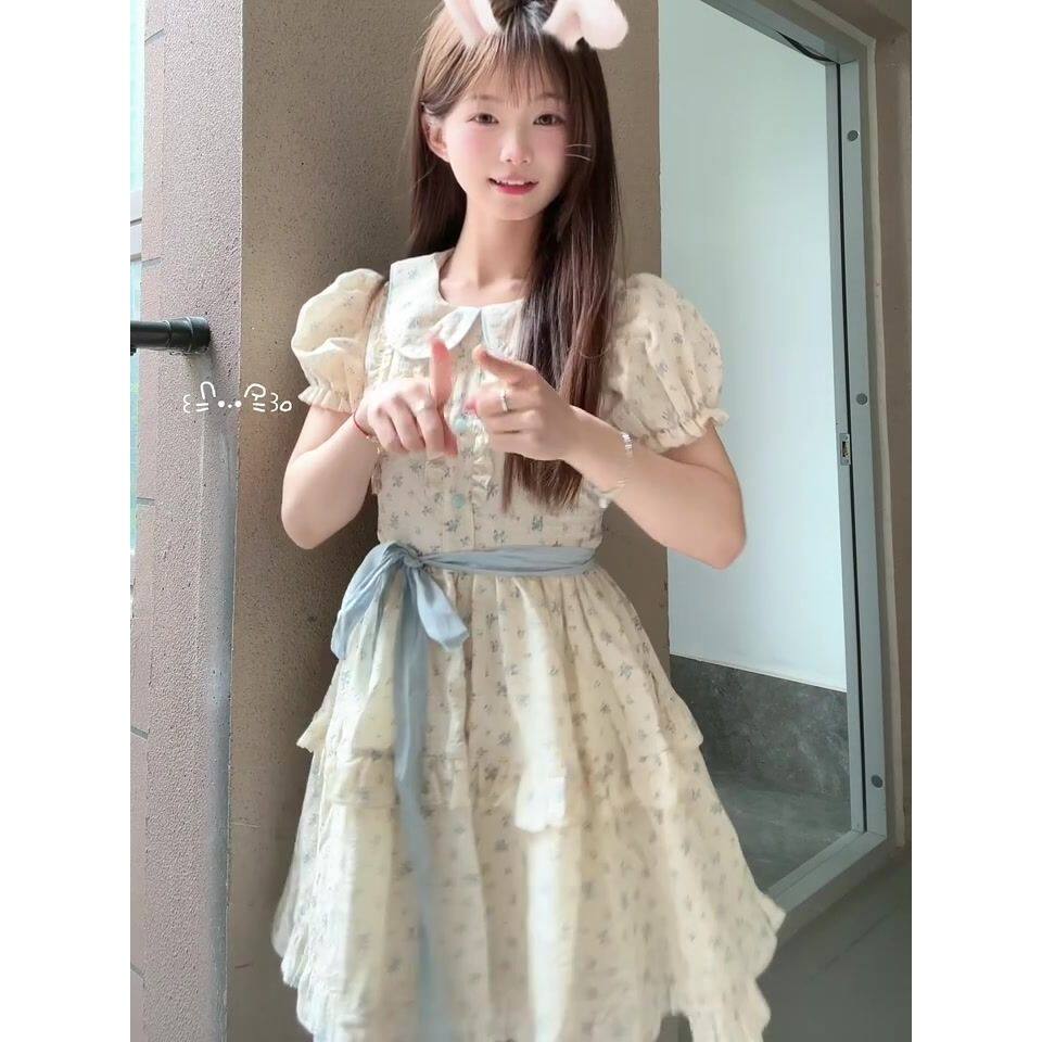 女大童独特漂亮连衣裙超级好看甜美小个子可爱娃娃碎花连衣裙学生