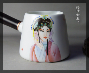 美院手绘京剧人物2 亚光白釉实木把公道杯 断水一流 平价不议!