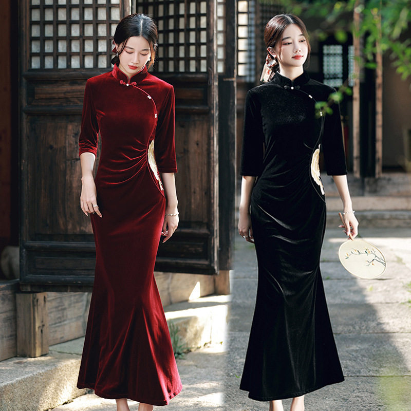 2026新款优雅长款旗袍鱼尾秋装款女改良中国风丝绒绣花礼服修身连