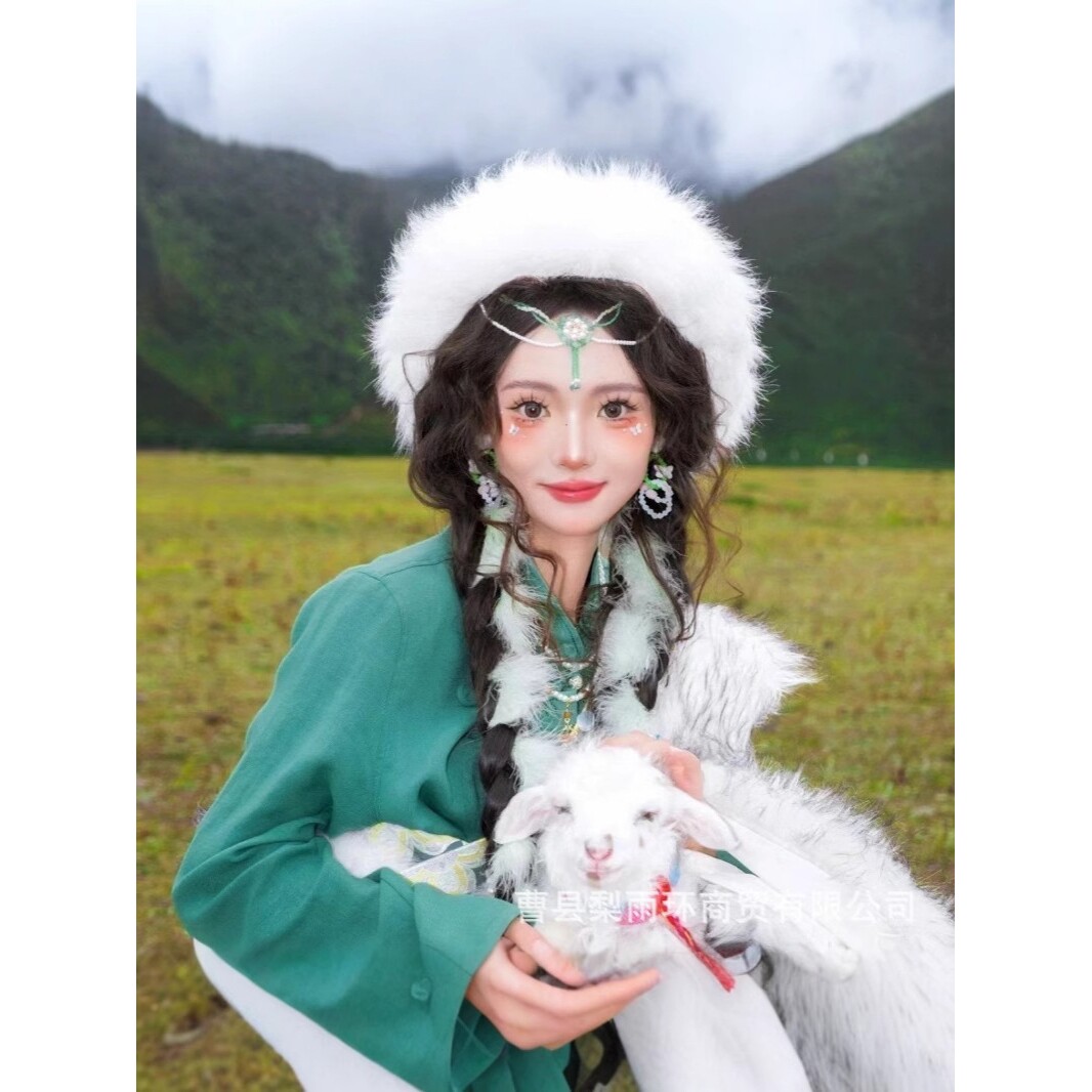2026新款云南服装丽江西藏旅拍写真少数民族套装少女风摄影道具高