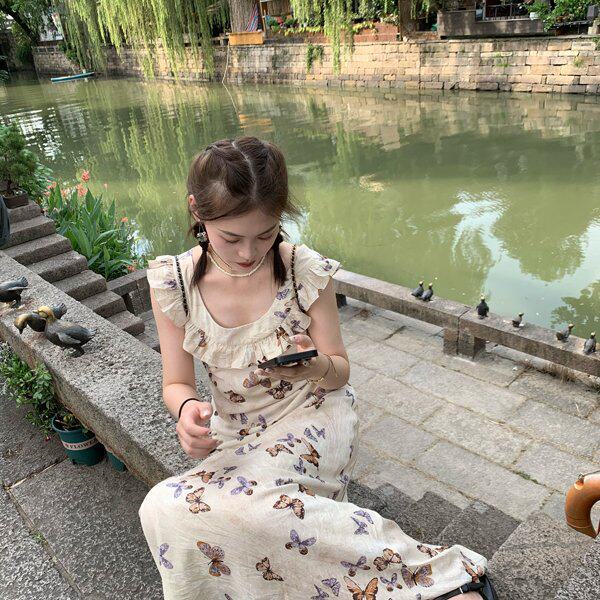 cheese'小蝴蝶'长裙女春夏内搭法式a字收腰修身显瘦U领斜裁连衣裙