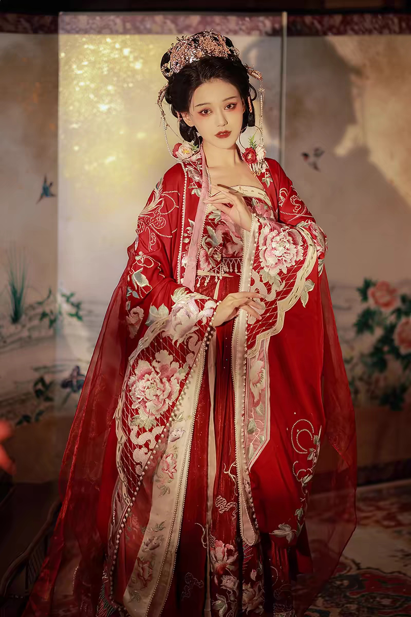 婚服出租 清欢纪凤求凰红色重工刺绣婚服清欢纪汉服诃子裙齐胸图片