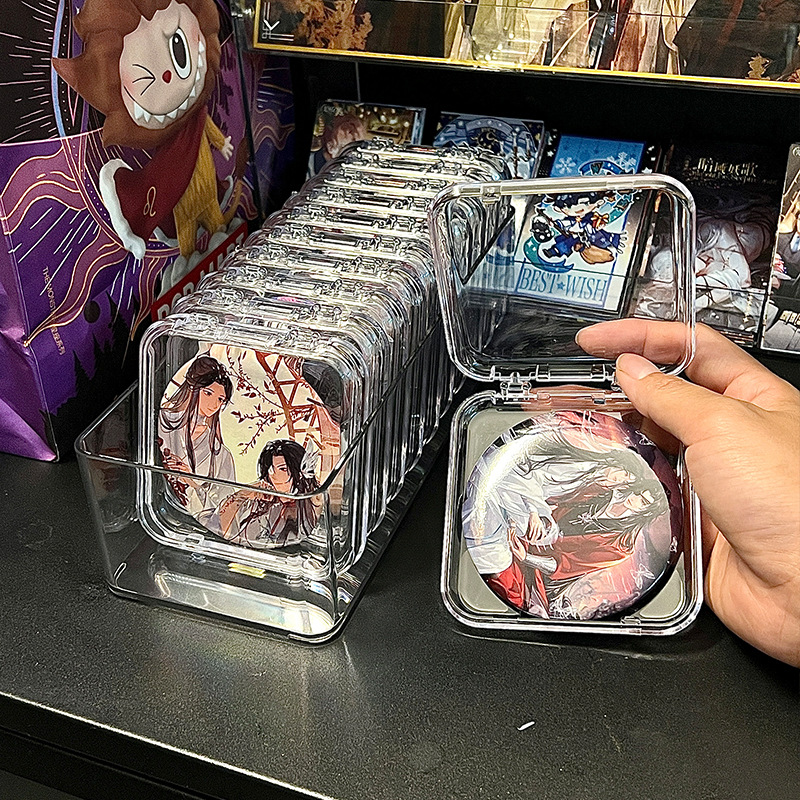 吧唧收纳盒透明亚克力周边徽章收纳防尘密封方形保护盒谷子展示架