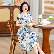 高档真丝连衣裙女2025新款短袖中长款V领印花妈妈桑蚕丝A字裙子