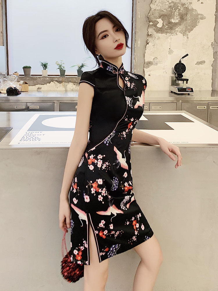 Black cheongsam female young girl improved version of Chinese style sexy dress female retro national tide summer short section