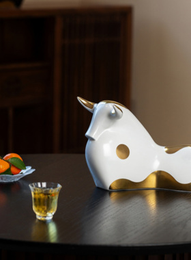 景德镇限量生肖牛风水摆件